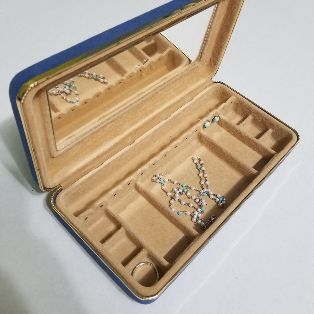 Jewelry organizers